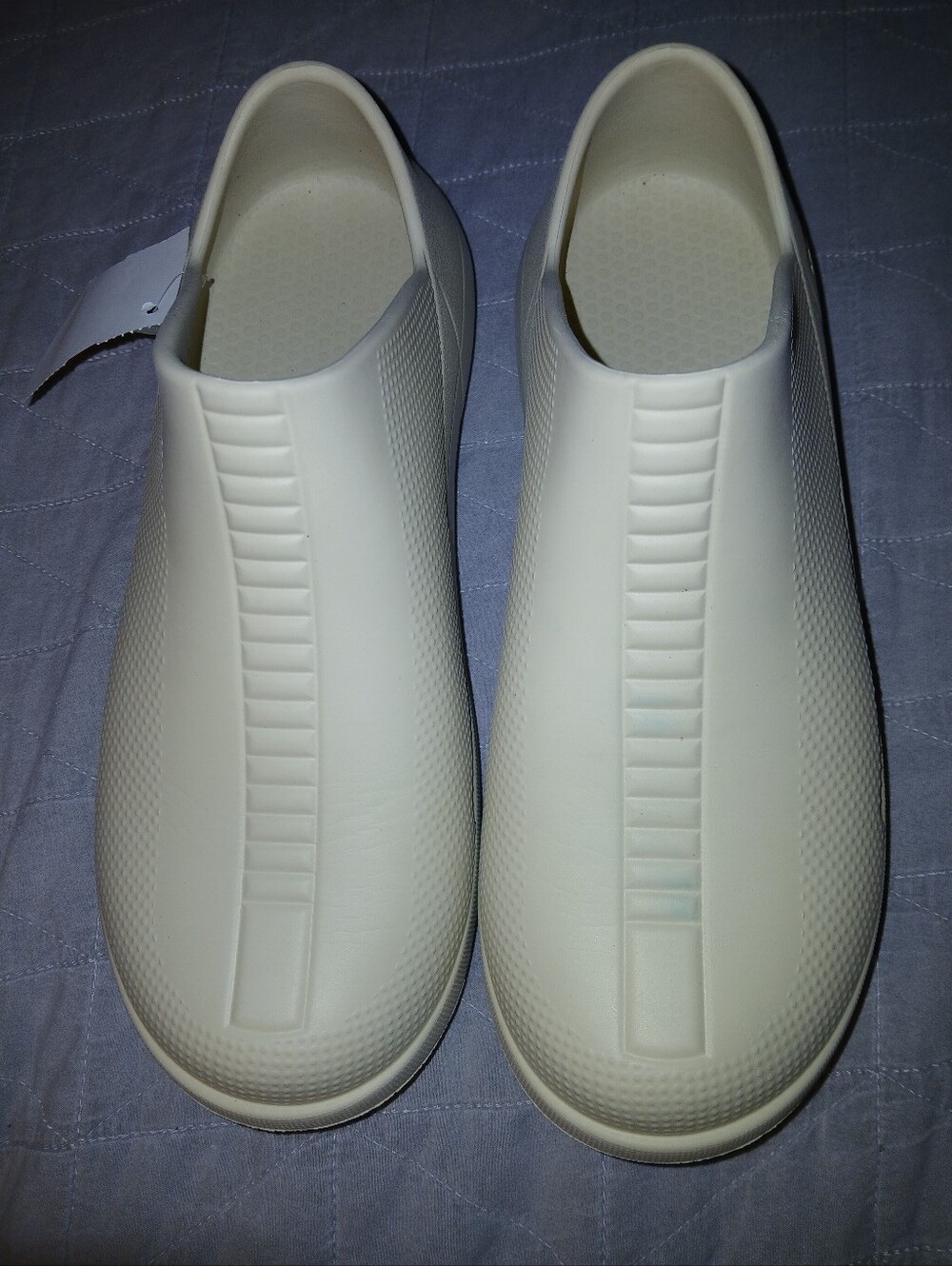 Wora, Men's Slip-On Rubber Sneakers in Off-White/Cream